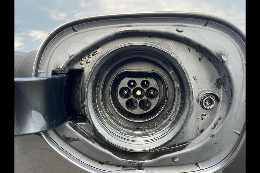 Volvo XC60 2.0 T6 Plug-in hybrid AWD Inscription Expression Mega Vol! 360° Camera | Harman Kardon | Leder | Stoel+Stuurverwarming | Panoramadak | Trekhaak | 12 mnd Bovag Garantie