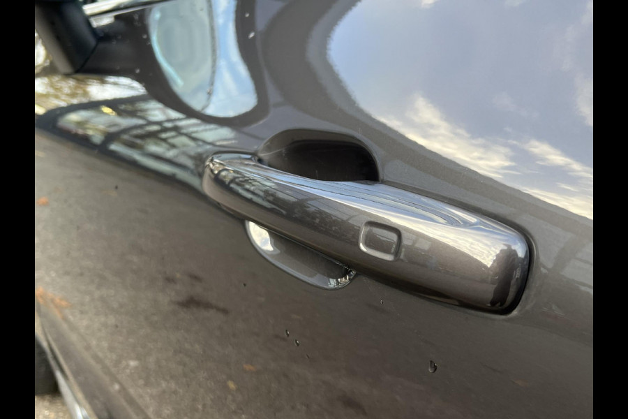 Volvo XC60 2.0 T6 Plug-in hybrid AWD Inscription Expression Mega Vol! 360° Camera | Harman Kardon | Leder | Stoel+Stuurverwarming | Panoramadak | Trekhaak | 12 mnd Bovag Garantie