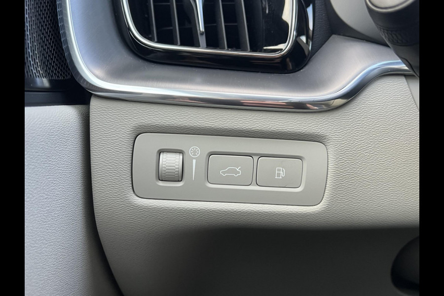 Volvo XC60 2.0 T6 Plug-in hybrid AWD Inscription Expression Mega Vol! 360° Camera | Harman Kardon | Leder | Stoel+Stuurverwarming | Panoramadak | Trekhaak | 12 mnd Bovag Garantie