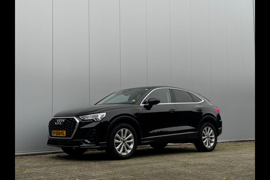 Audi Q3 Sportback 45TFSIe ADVANCE EDITION ADAPTIVE CRUISE CARPLAY EERSTE EIGENAAR NAP BTW Audi Q3 Sportback 45TFSIe ADVANCE EDITION ADAPTIVE CRUISE CARPLAY EERSTE EIGENAAR NAP BTW
