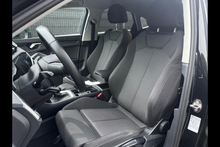 Audi Q3 Sportback 45TFSIe ADVANCE EDITION ADAPTIVE CRUISE CARPLAY EERSTE EIGENAAR NAP BTW Audi Q3 Sportback 45TFSIe ADVANCE EDITION ADAPTIVE CRUISE CARPLAY EERSTE EIGENAAR NAP BTW