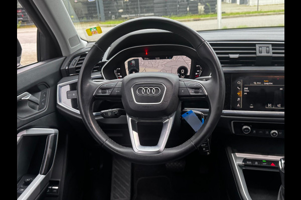 Audi Q3 Sportback 45TFSIe ADVANCE EDITION ADAPTIVE CRUISE CARPLAY EERSTE EIGENAAR NAP BTW Audi Q3 Sportback 45TFSIe ADVANCE EDITION ADAPTIVE CRUISE CARPLAY EERSTE EIGENAAR NAP BTW