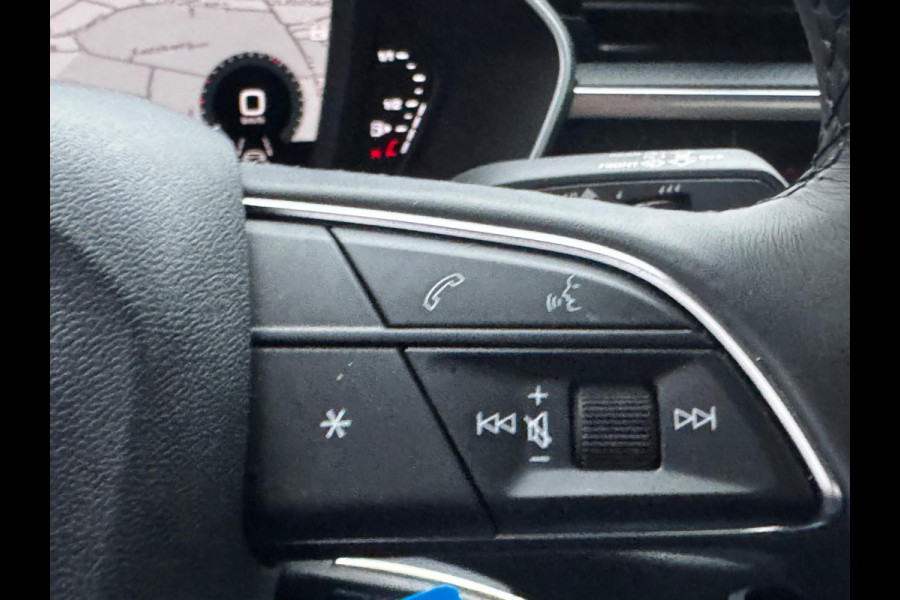 Audi Q3 Sportback 45TFSIe ADVANCE EDITION ADAPTIVE CRUISE CARPLAY EERSTE EIGENAAR NAP BTW Audi Q3 Sportback 45TFSIe ADVANCE EDITION ADAPTIVE CRUISE CARPLAY EERSTE EIGENAAR NAP BTW
