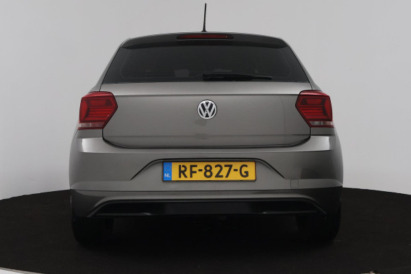 Volkswagen Polo 1.0 TSI Comfortline (CRUISE CONTROL ADAPTIEF, NAVIGATIE CARPLAY, BLUETOOTH) Volkswagen Polo 1.0 TSI Comfortline (CRUISE CONTROL ADAPTIEF, NAVIGATIE CARPLAY, BLUETOOTH)