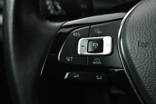 Volkswagen Polo 1.0 TSI Comfortline (CRUISE CONTROL ADAPTIEF, NAVIGATIE CARPLAY, BLUETOOTH) Volkswagen Polo 1.0 TSI Comfortline (CRUISE CONTROL ADAPTIEF, NAVIGATIE CARPLAY, BLUETOOTH)