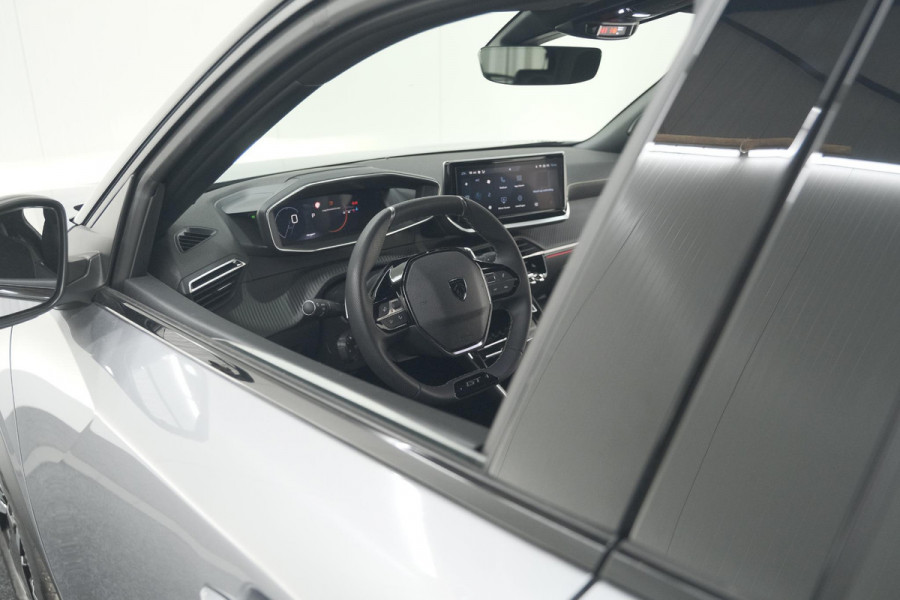 Peugeot 2008 PureTech 130 EAT8 GT | 360 Camera | Stoelmassage | Adaptieve Cruise Control | Dodehoekdetectie