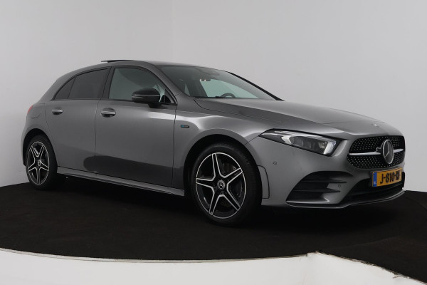 Mercedes-Benz A-Klasse 250 e Business Solution AMG Limited (PANORAMADAK, STOELVERWARMING, SFEERVERLICHTING, ELEKTR STOELEN)