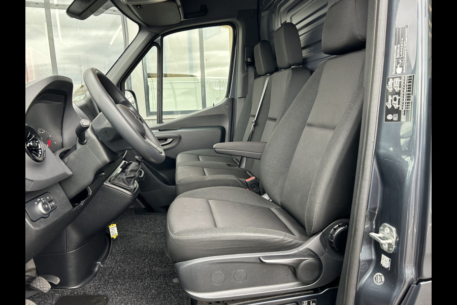 Mercedes-Benz Sprinter 317 CDI L2 H2 MBUX / Camera / Carplay navigatie / Cruise control / Airco Mercedes-Benz Sprinter 317 CDI L2 H2 MBUX / Camera / Carplay navigatie / Cruise control / Airco