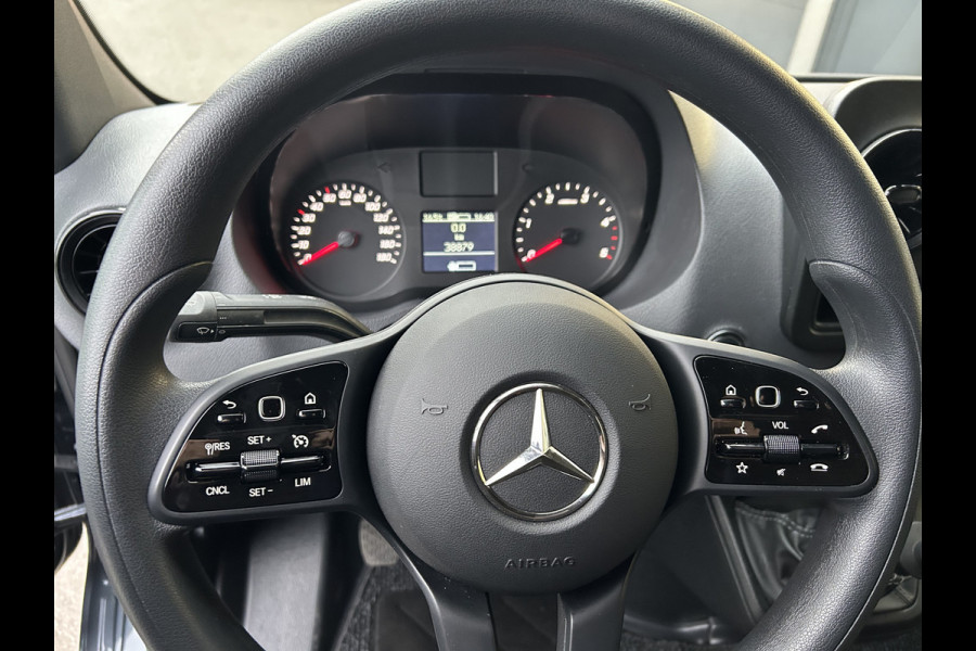 Mercedes-Benz Sprinter 317 CDI L2 H2 MBUX / Camera / Carplay navigatie / Cruise control / Airco Mercedes-Benz Sprinter 317 CDI L2 H2 MBUX / Camera / Carplay navigatie / Cruise control / Airco