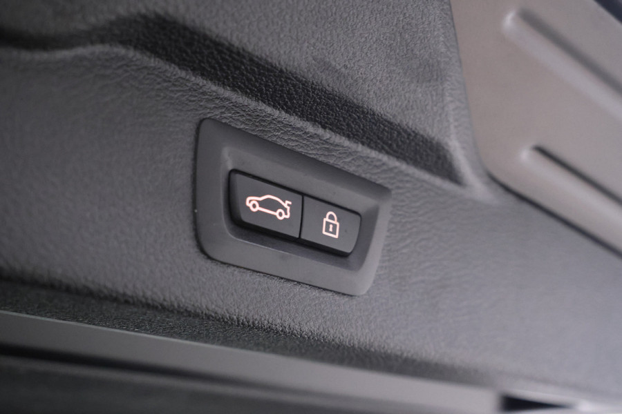 BMW X5 xDrive40e iPerformance High Executive M-sport, Panorama, Apple carplay, Harman kardon