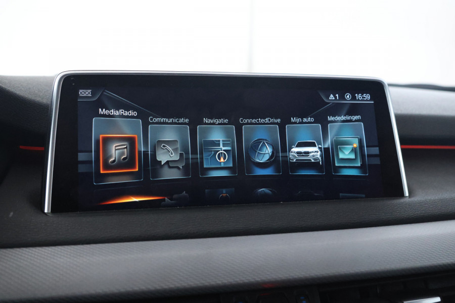 BMW X5 xDrive40e iPerformance High Executive M-sport, Panorama, Apple carplay, Harman kardon