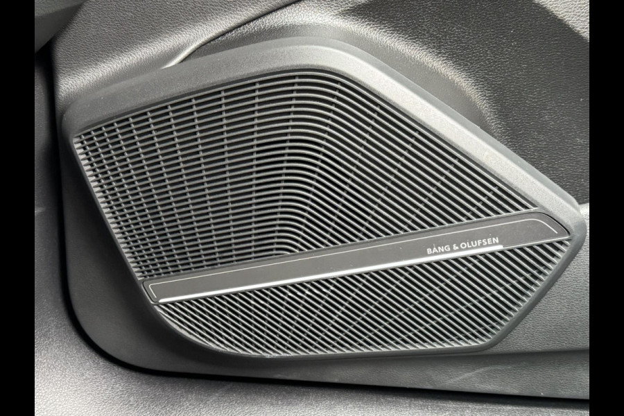 Audi Q5 Sportback 50 TFSI e S edition Competition Adaptive cruise Climate control Matrix LED Leer Panoramadak B&O Navigatie Audi Q5 Sportback 50 TFSI e S edition Competition Adaptive cruise Climate control Matrix LED Leer Panoramadak B&O Navigatie