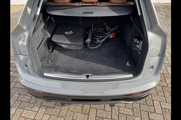 Audi Q5 Sportback 50 TFSI e S edition Competition Adaptive cruise Climate control Matrix LED Leer Panoramadak B&O Navigatie Audi Q5 Sportback 50 TFSI e S edition Competition Adaptive cruise Climate control Matrix LED Leer Panoramadak B&O Navigatie