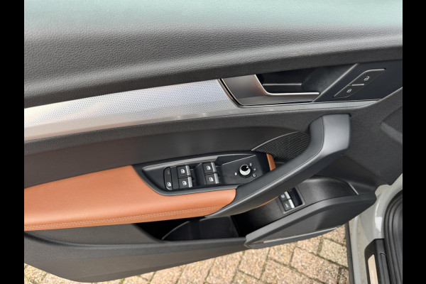 Audi Q5 Sportback 50 TFSI e S edition Competition Adaptive cruise Climate control Matrix LED Leer Panoramadak B&O Navigatie Audi Q5 Sportback 50 TFSI e S edition Competition Adaptive cruise Climate control Matrix LED Leer Panoramadak B&O Navigatie