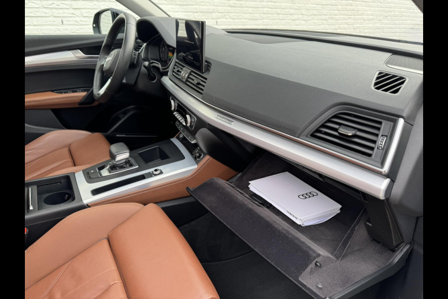 Audi Q5 Sportback 50 TFSI e S edition Competition Adaptive cruise Climate control Matrix LED Leer Panoramadak B&O Navigatie Audi Q5 Sportback 50 TFSI e S edition Competition Adaptive cruise Climate control Matrix LED Leer Panoramadak B&O Navigatie