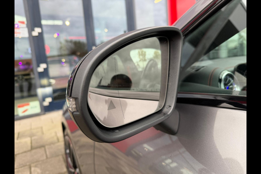 Mercedes-Benz CLA-Klasse AMG 35 4MATIC / panoramadak / facelift