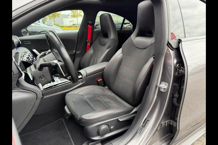 Mercedes-Benz CLA-Klasse AMG 35 4MATIC / panoramadak / facelift