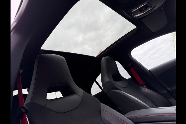 Mercedes-Benz CLA-Klasse AMG 35 4MATIC / panoramadak / facelift