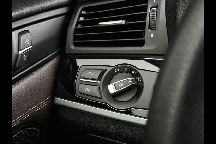 BMW X3 sDrive20i Centennial High Executive Leer Navi Automaat