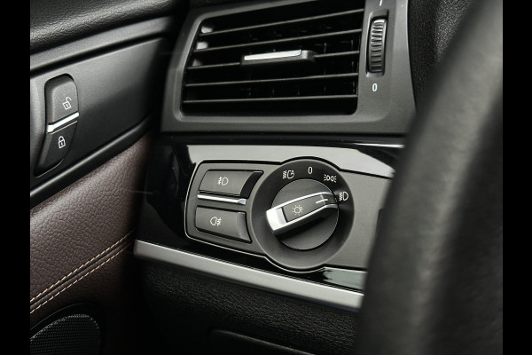 BMW X3 sDrive20i Centennial High Executive Leer Navi Automaat