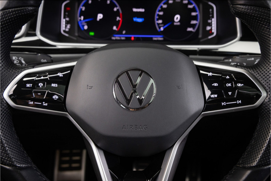 Volkswagen T-Roc 1.5 TSI R-Line -Pano-19''