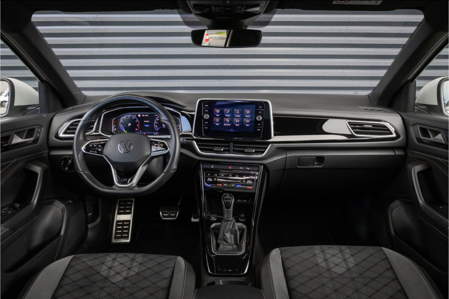 Volkswagen T-Roc 1.5 TSI R-Line -Pano-19''