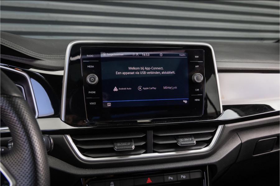 Volkswagen T-Roc 1.5 TSI R-Line -Pano-19''