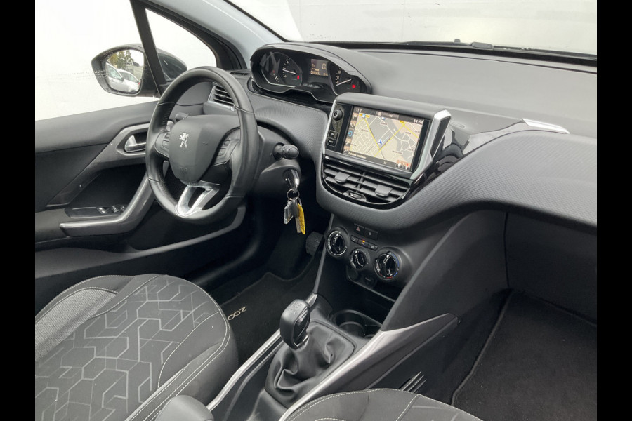 Peugeot 2008 1.2 111pk Blue Lion Clima Cruise Trekhaak Panoramadak Hoge zit Orig.NL