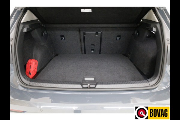 Volkswagen Golf 1.5 TSI Bus. Comf. Ed. 116 PK | Stoel & Stuurverw. | App. connect | Adap. Cruise | Extra getint glas v/a b-stijl | PDC V+ A | Draadloze tel. lader | All season banden