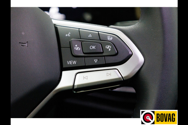 Volkswagen Golf 1.5 TSI Bus. Comf. Ed. 116 PK | Stoel & Stuurverw. | App. connect | Adap. Cruise | Extra getint glas v/a b-stijl | PDC V+ A | Draadloze tel. lader | All season banden