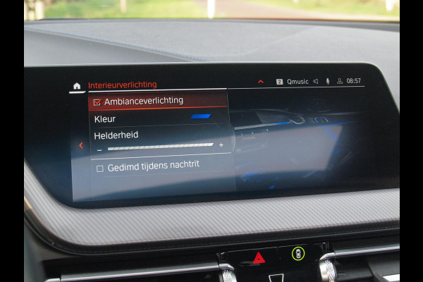 BMW 1-serie 118i Executive Edition | M Sport | Panoramadak | Camera | Schaalstoelen | Apple Carplay | Cruise Control |