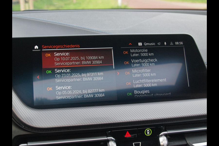 BMW 1-serie 118i Executive Edition | M Sport | Panoramadak | Camera | Schaalstoelen | Apple Carplay | Cruise Control |