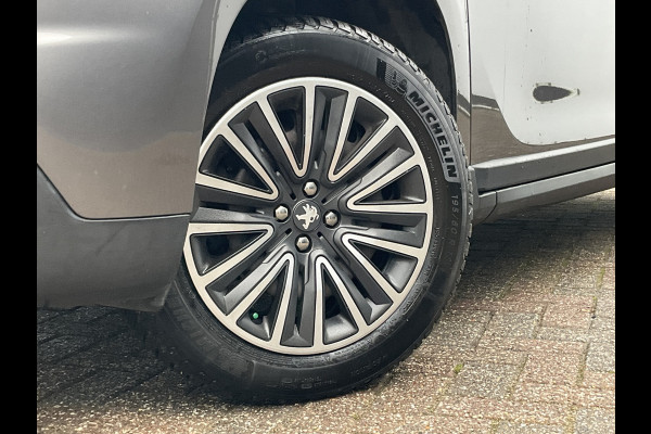 Peugeot 2008 1.2 111pk Blue Lion Clima Cruise Trekhaak Panoramadak Hoge zit Orig.NL