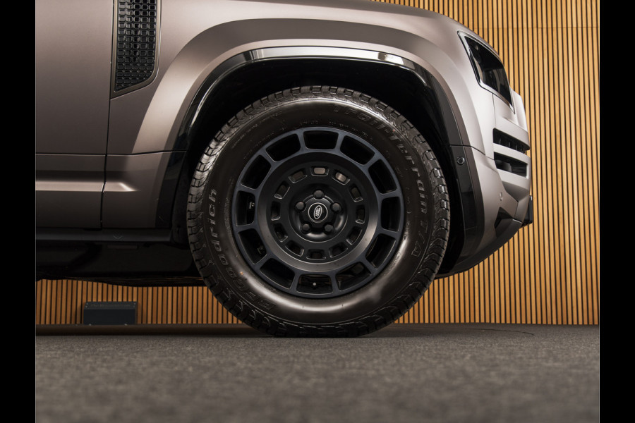 Land Rover Defender 110 4.4 P635 OCTA Edition PANO-20"-MERIDIAN