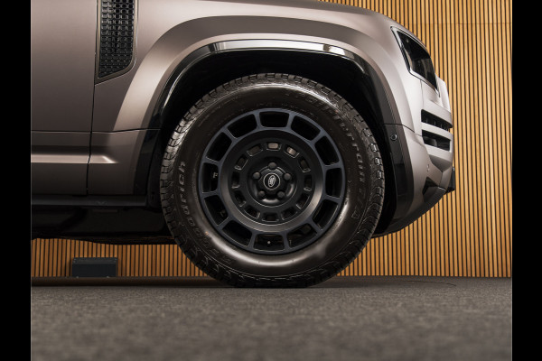 Land Rover Defender 110 4.4 P635 OCTA Edition PANO-20"-MERIDIAN