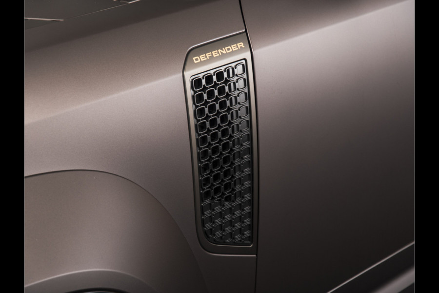 Land Rover Defender 110 4.4 P635 OCTA Edition PANO-20"-MERIDIAN