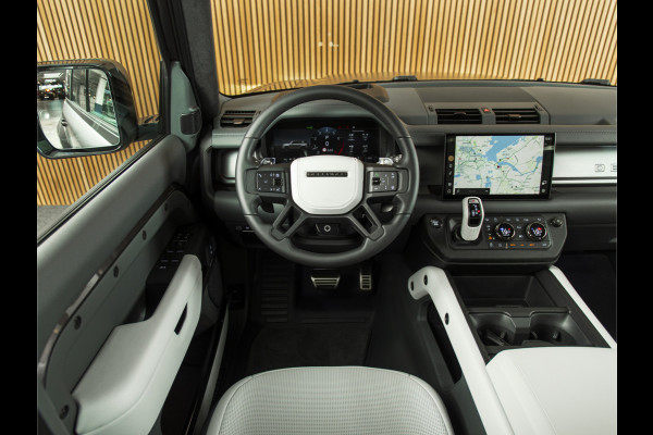 Land Rover Defender 110 4.4 P635 OCTA Edition PANO-20"-MERIDIAN