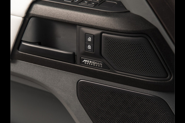 Land Rover Defender 110 4.4 P635 OCTA Edition PANO-20"-MERIDIAN