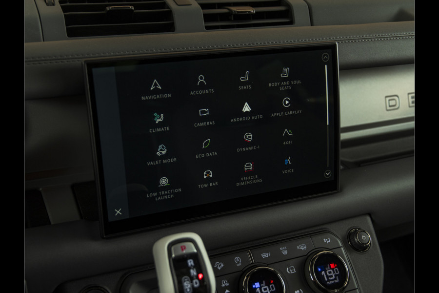 Land Rover Defender 110 4.4 P635 OCTA Edition PANO-20"-MERIDIAN