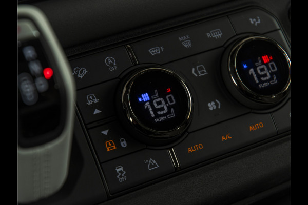 Land Rover Defender 110 4.4 P635 OCTA Edition PANO-20"-MERIDIAN