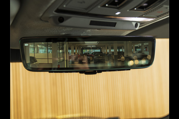 Land Rover Defender 110 4.4 P635 OCTA Edition PANO-20"-MERIDIAN