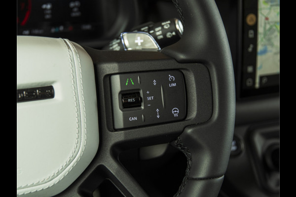 Land Rover Defender 110 4.4 P635 OCTA Edition PANO-20"-MERIDIAN