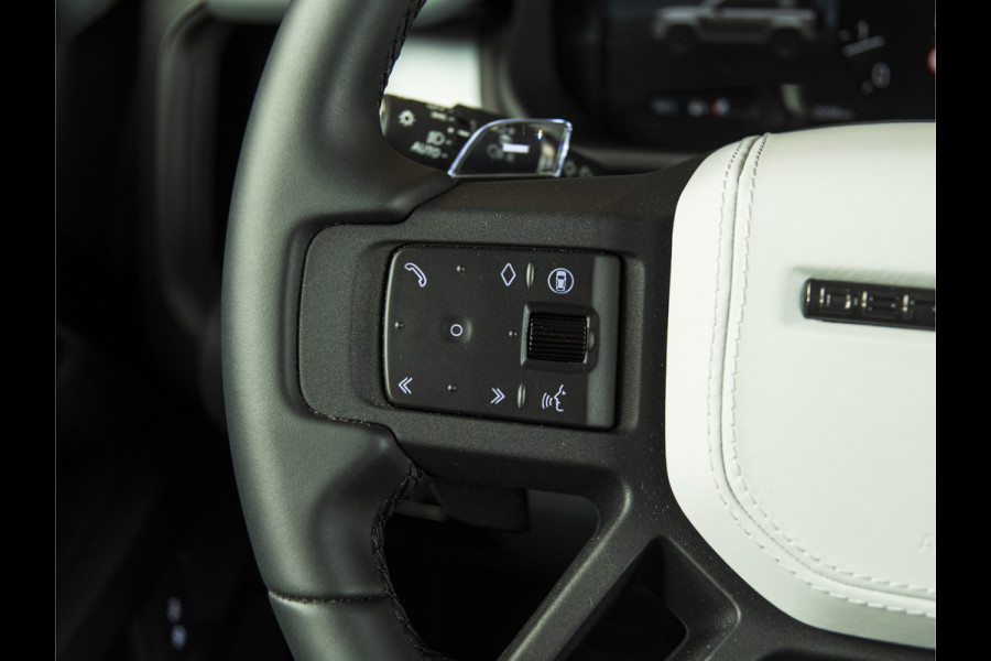Land Rover Defender 110 4.4 P635 OCTA Edition PANO-20"-MERIDIAN