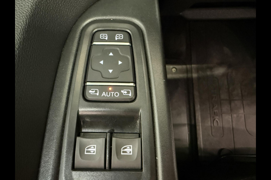 Renault Trafic 2.0 Blue dC1 150 EDC T29 L2H1 Extra Dubbele Cabine Navigatie Airco Lichtmetalen velgen Betimmering Trekhaak Camera Parkeer sensoren Dab