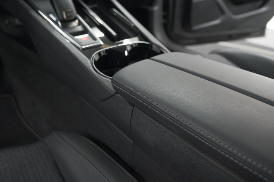 Peugeot 508 SW PureTech 130 EAT8 Allure Pack | Camera | Adaptieve Cruise Control | Dodehoekdetectie Peugeot 508 SW PureTech 130 EAT8 Allure Pack | Camera | Adaptieve Cruise Control | Dodehoekdetectie