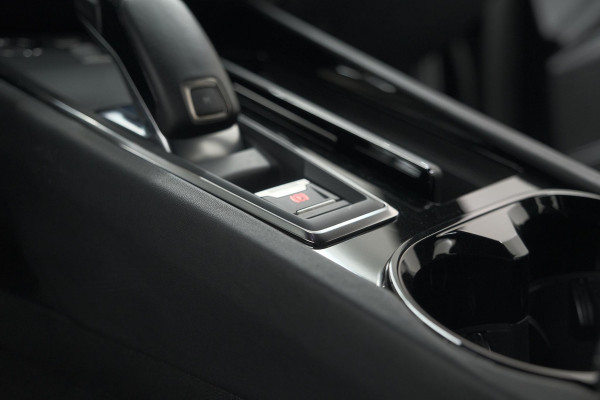 Peugeot 508 SW PureTech 130 EAT8 Allure Pack | Camera | Adaptieve Cruise Control | Dodehoekdetectie Peugeot 508 SW PureTech 130 EAT8 Allure Pack | Camera | Adaptieve Cruise Control | Dodehoekdetectie