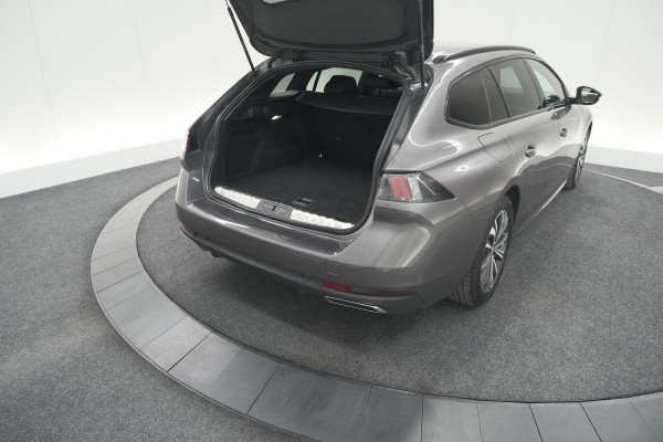 Peugeot 508 SW PureTech 130 EAT8 Allure Pack | Camera | Adaptieve Cruise Control | Dodehoekdetectie Peugeot 508 SW PureTech 130 EAT8 Allure Pack | Camera | Adaptieve Cruise Control | Dodehoekdetectie