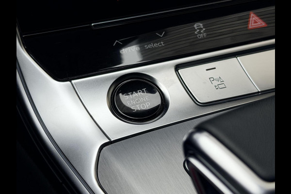 Audi A6 Avant 40 TFSI S edition Competition Automaat | Panoramadak | Trekhaak elektrisch uitklapbaar | Stoelverwarming | Afgevlakt stuur Audi A6 Avant 40 TFSI S edition Competition Automaat | Panoramadak | Trekhaak elektrisch uitklapbaar | Stoelverwarming | Afgevlakt stuur