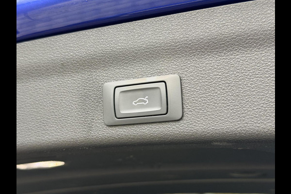 Audi A6 Avant 40 TFSI S edition Competition Automaat | Panoramadak | Trekhaak elektrisch uitklapbaar | Stoelverwarming | Afgevlakt stuur Audi A6 Avant 40 TFSI S edition Competition Automaat | Panoramadak | Trekhaak elektrisch uitklapbaar | Stoelverwarming | Afgevlakt stuur