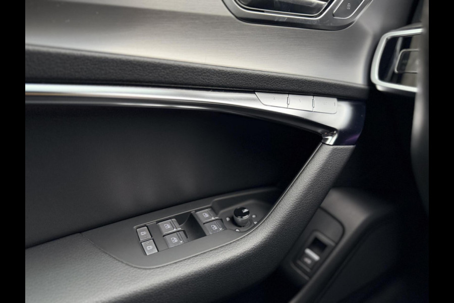 Audi A6 Avant 40 TFSI S edition Competition Automaat | Panoramadak | Trekhaak elektrisch uitklapbaar | Stoelverwarming | Afgevlakt stuur Audi A6 Avant 40 TFSI S edition Competition Automaat | Panoramadak | Trekhaak elektrisch uitklapbaar | Stoelverwarming | Afgevlakt stuur